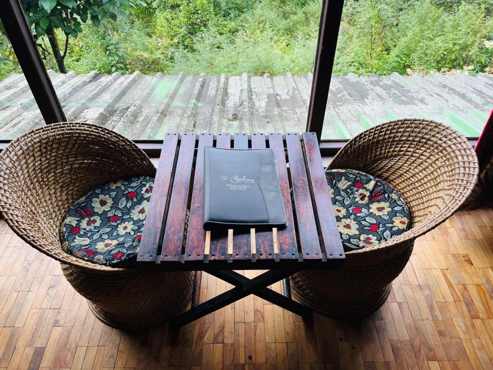The Barfung Retreat Panzió Gangtok Kültér fotó